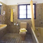 Al