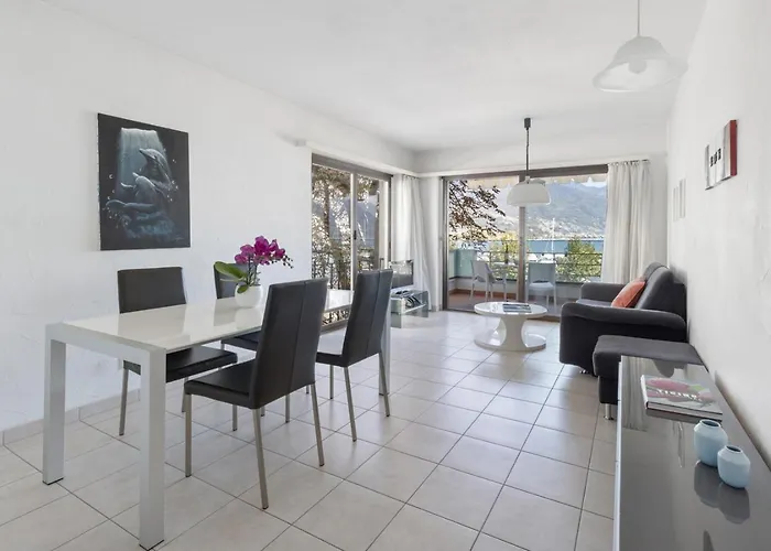 Al 3* لوكارنو