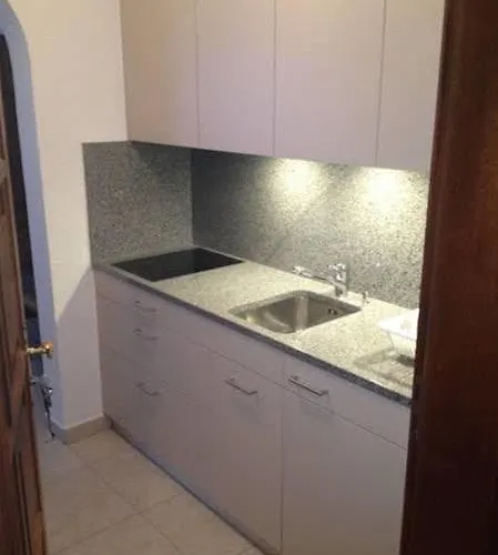 ホテル Al ロカルノ