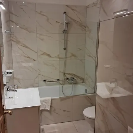 Hotel Al